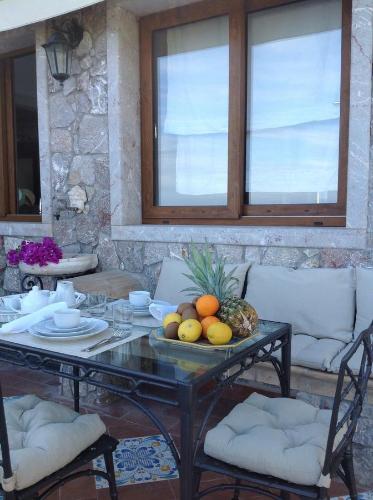 Foto dalla galleria di 202 Luxury pool Isola Bella a Taormina