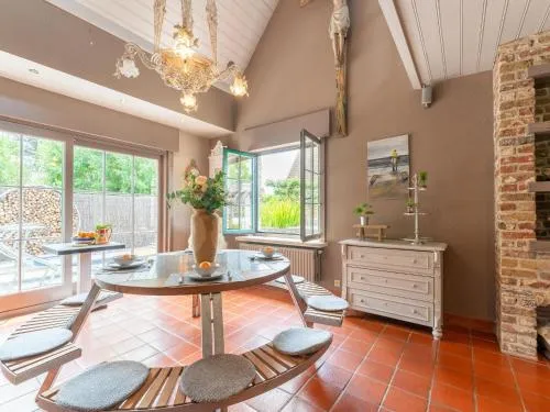 Restful Holiday Home in Koksijde with Hot Tub and Sauna picture