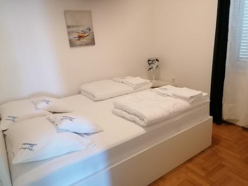 Postel nebo postele na pokoji v ubytování VILLA JURAS