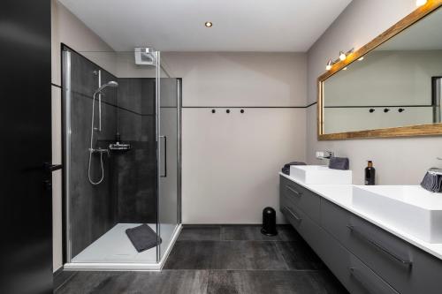 Koupelna v ubytování Landhaus Rustika