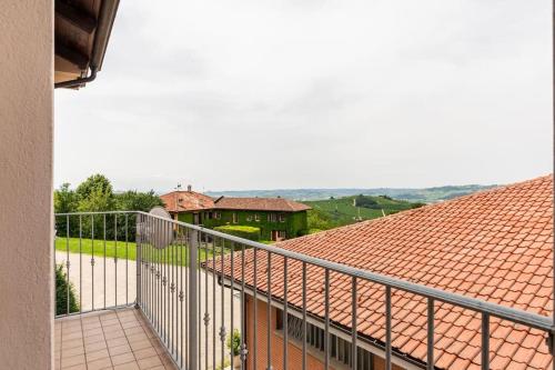 Balkón nebo terasa v ubytování CASA TILDE Barbaresco