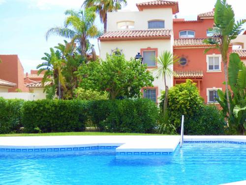 Selecta Family by the Sea