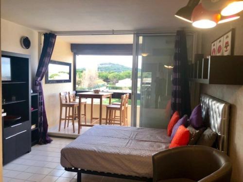 Studio 322, Port Vénus au village naturiste