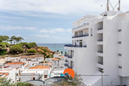 #169 3BR Medronheira Spacious & Relax