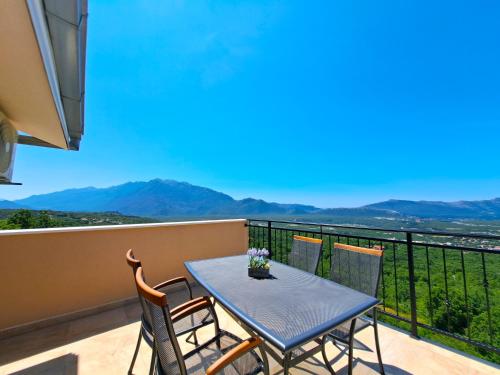 Sunset Chaser - Rural Dalmatian Mountain View - Makarska, Brela