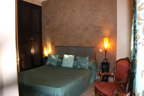 Chambre Erfou, Riad 7 au village naturiste Couple only