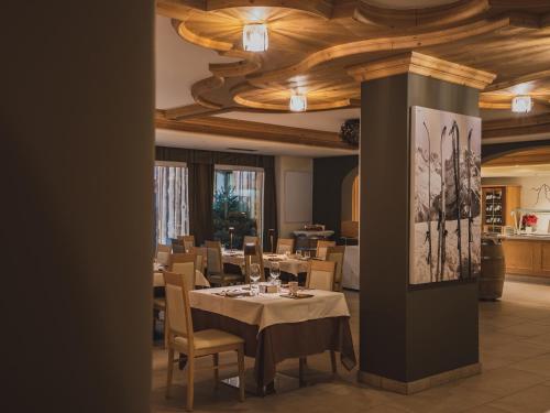 Hotel Crozzon photo 3