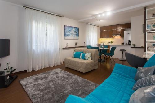 Top Location Beach & Downtown Apartment Park