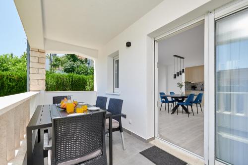 Apartment Elli