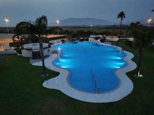 Tarifa Apartamento piscina ideal familia niños