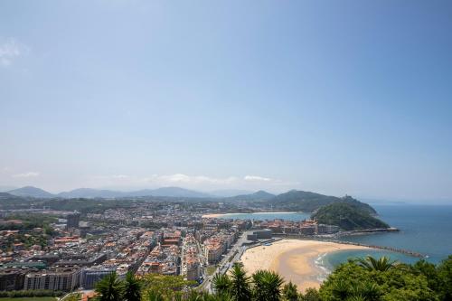Fotografie z fotogalerie ubytování Amazing views over San Sebastian in a family cottage v destinaci San Sebastián
