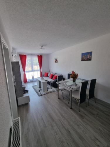 Un lugar para sentarse en Apartman Baban 1