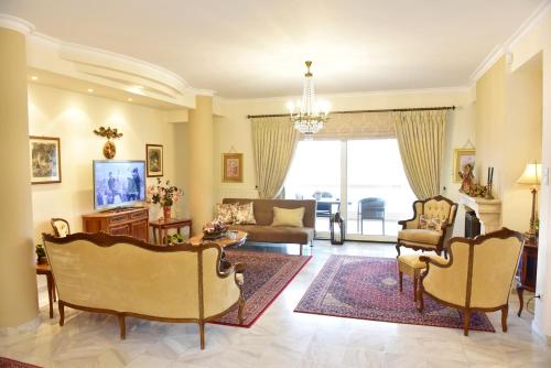 Μια τηλεόραση ή/και κέντρο ψυχαγωγίας στο Palio Suites