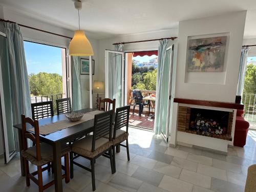 Spacious family villa Aljamar 8a
