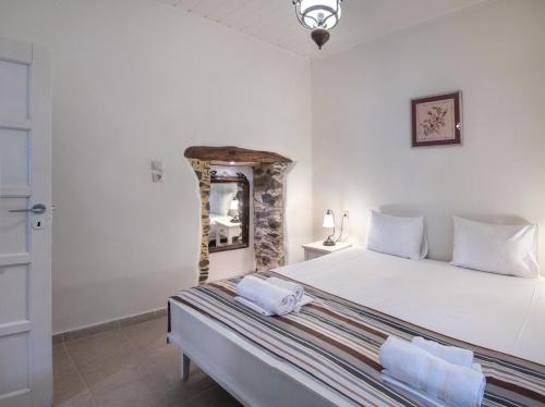Gulta vai gultas numurā naktsmītnē Feneri- cozy Apartment 20' from Elafonisi beach