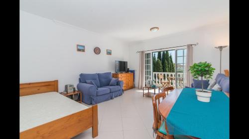 Cabanas T1 Apartment with Balcony BBQ 8min Walk to Beachfront