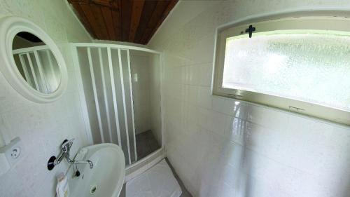 Koupelna v ubytování Bungalovy Eroplán
