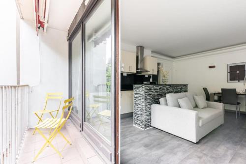 Apartment with balcony next to Buttes Chaumonts