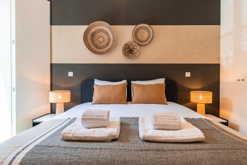 Liberdade Elegance W/Rooftop Pool by LovelyStay