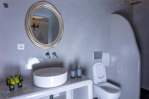 Un baño de Aegean Gold