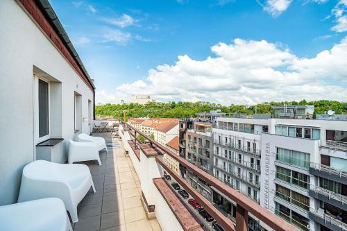 4 bedroom flat + amazing terrace