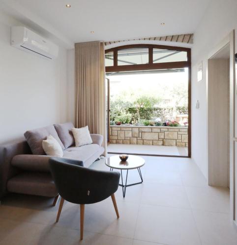 Apartments Maestral
