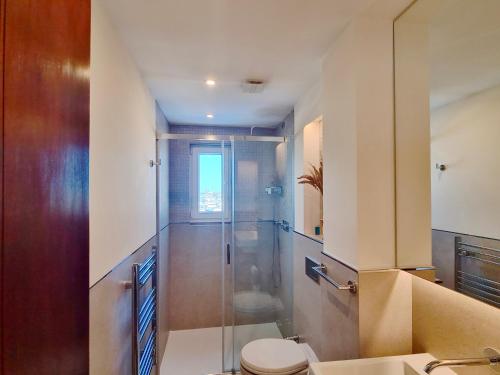 Marina Vista Sol-CleverDetails, Marina view, sleeps 2 adults and 2 children