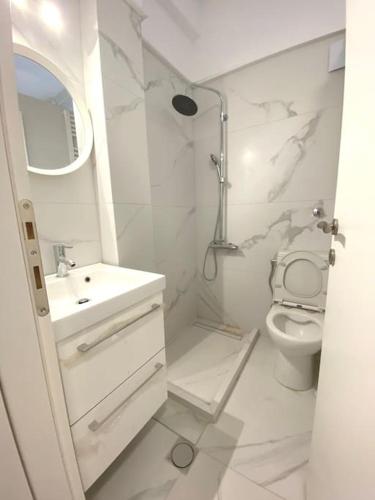 Eclectic Design Studio #02 in Aristotelous