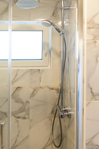 JesLiving Hvar - 2 Bedroom Elegant Apartment with Sea View in Historic Center of Hvar Town photo 3