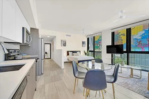 Devereaux Miami Luxury One-Bedroom and Studios photo 5