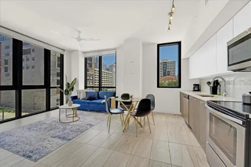 Devereaux Miami Luxury One-Bedroom and Studios photo 10