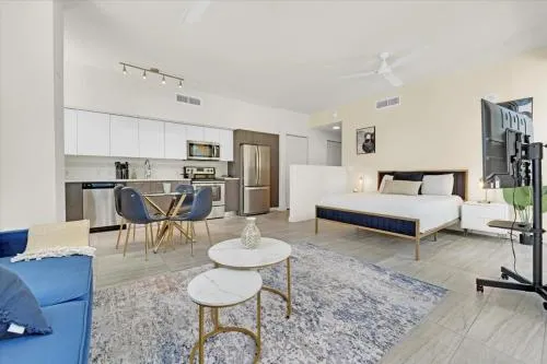 Devereaux Miami Luxury One-Bedroom and Studios photo 3