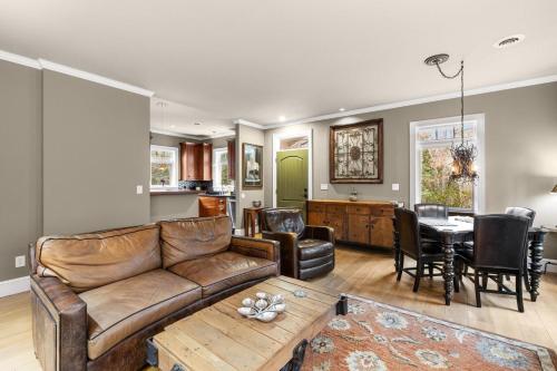 Posezení v ubytování The Marsh House home