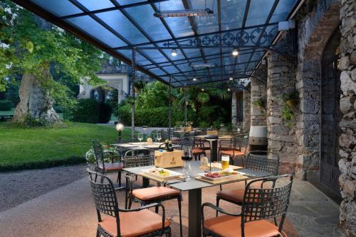 Taman di luar Castello Dal Pozzo Resort Lago Maggiore - Preferred Hotels & Resorts