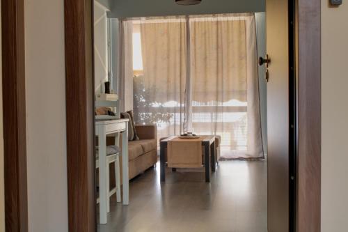 Modern Cozy Apartment in Downtown Athens