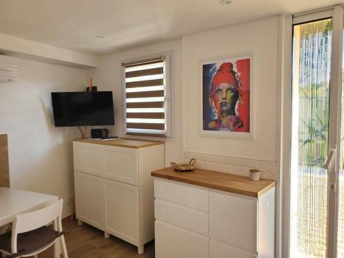 T2 neuf indépendant dans villa proche des plages