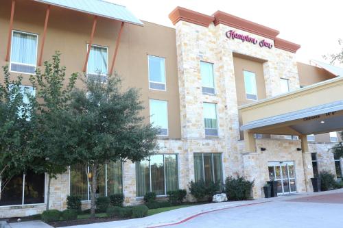 a rendering of the front of a hotel at Hampton Inn Austin Oak Hill in Austin