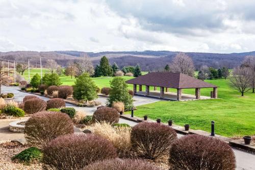 a garden with a gazebo in a park at Hampton Inn & Suites Blairsville in Blairsville