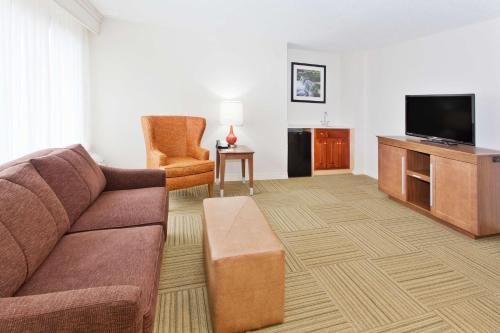 Телевизор и/или развлекательный центр в Hampton Inn Bremen