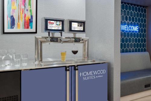 Lounge atau bar di Homewood Suites by Hilton Boston/Canton, MA