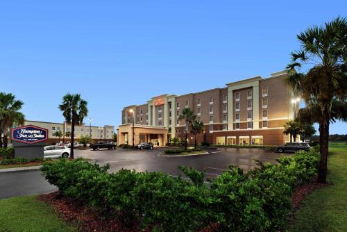 Hampton Inn & Suites Brunswick – Photos 2