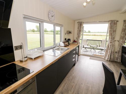Dapur atau dapur kecil di Cotswold View 4