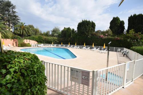 LA BADINE Studio AirCo Pool for 2 By Sunset