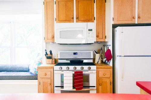 Imagen de la galería de The Waldoboro Inn Room 5, en Waldoboro