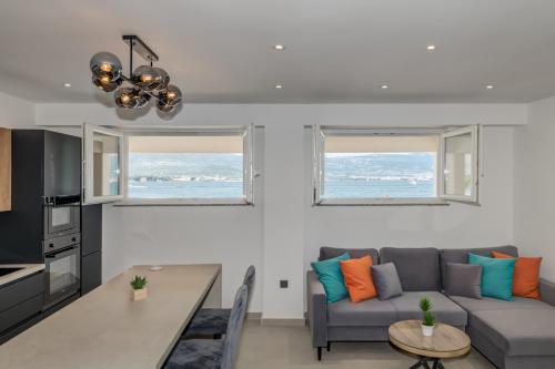 Luxury apartment on the beach