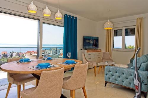 Apartment Ivano with pool & jacuzzi