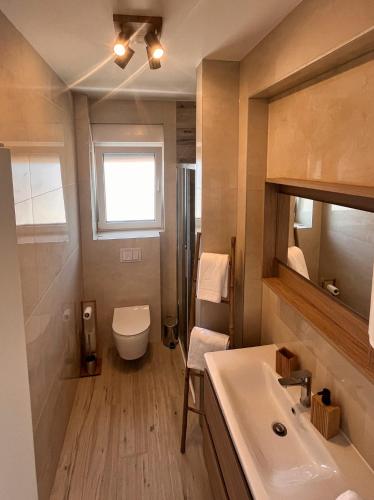 Apartment Ivano with pool & jacuzzi