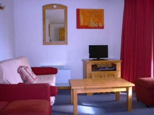 Μια τηλεόραση ή/και κέντρο ψυχαγωγίας στο Appartement lumineux à Orcières 1850