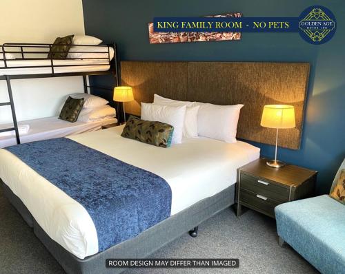 Katil atau katil-katil dalam bilik di Golden Age Motor Inn