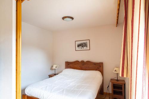 Una cama o camas en una habitación de Agence Des Orres - Les Mélèzes d'Or - T2 + Coin nuit - MZ2120